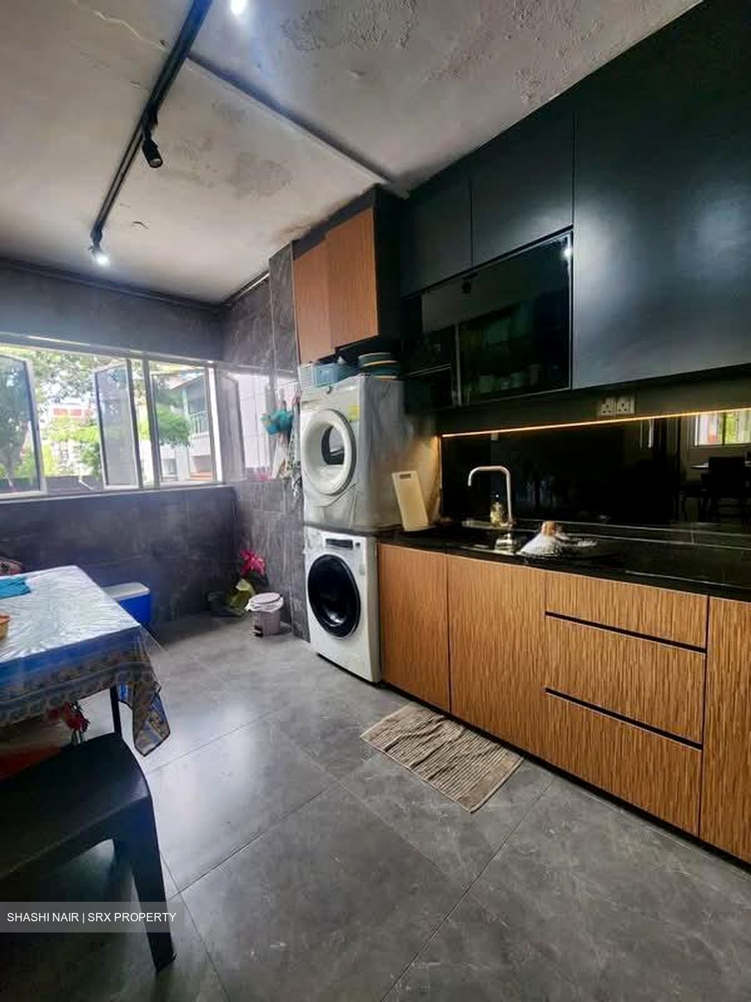 Blk 330 Bukit Batok Street 33 (Bukit Batok), HDB Executive #574438571